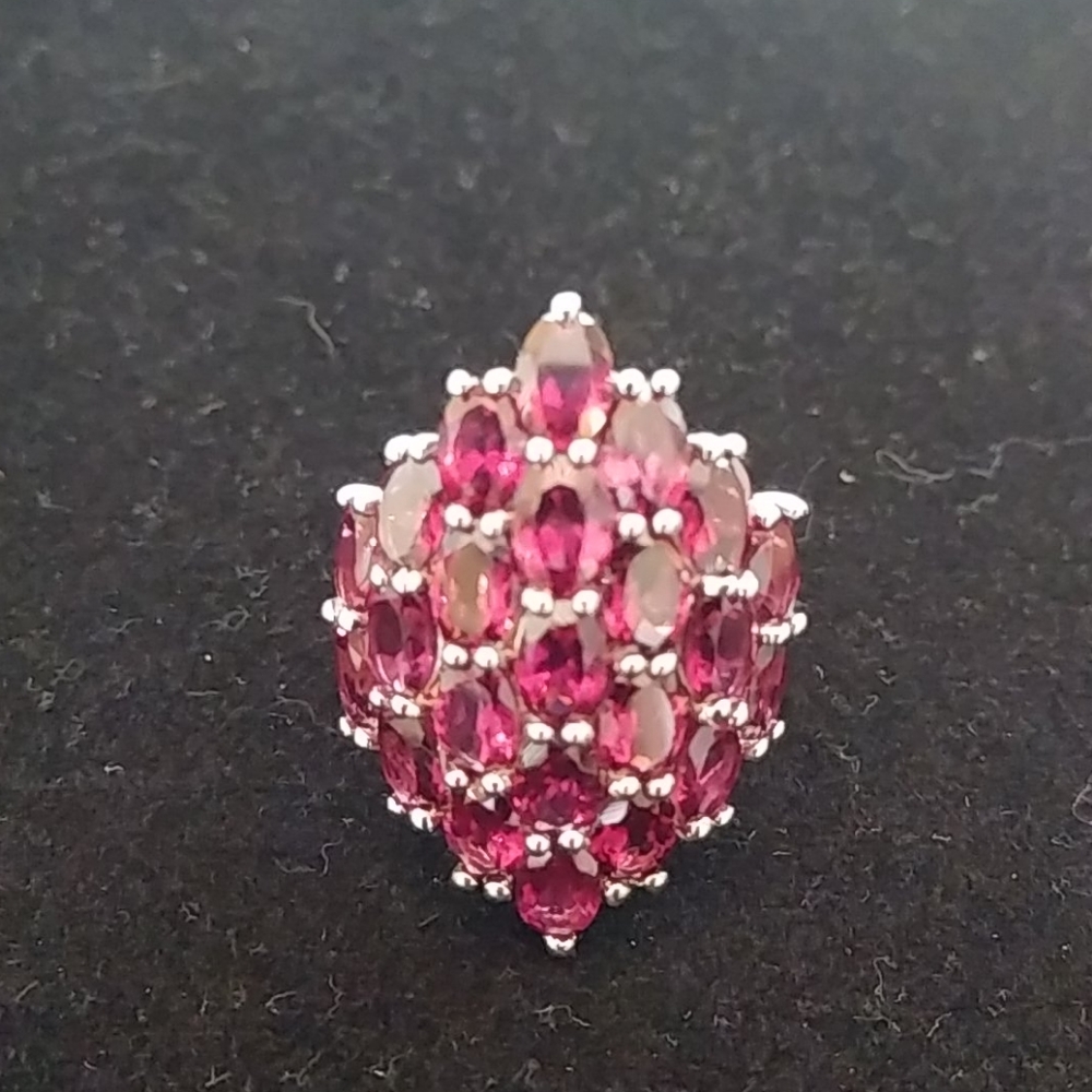 Never worn Colleen Lopez Rhodolite Garnet Cluster Ring